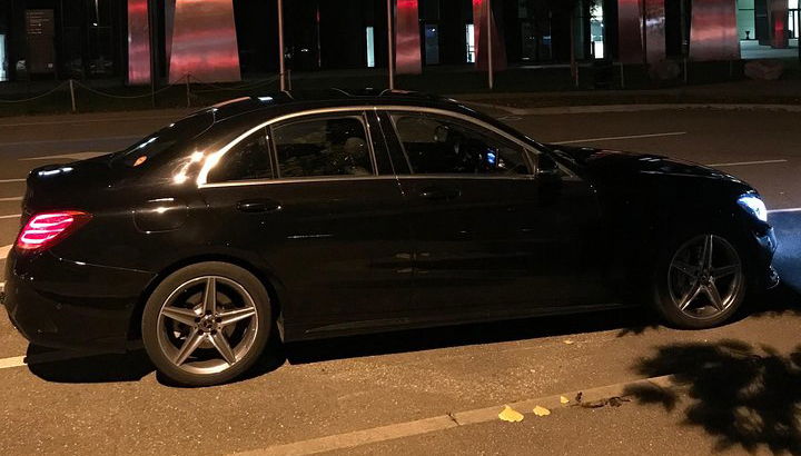 Private taxi driver Strasbourg train station to city center - Photo 1