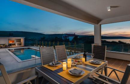 Villa Sunset Bay - amazing view and large heated pool - Foto 33