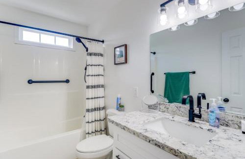 Waterfront Home with Pool by Next Step Property Management - Foto 28