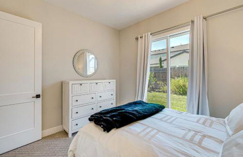 Fenced-In Yard Apt 7 Mi to Westfield Galleria - Foto 15