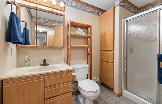 Peaceful Pines 5 BR Home with Jacuzzi - Foto 24