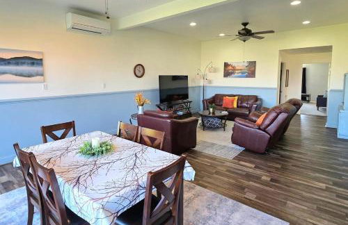 Immaculate Home w/ Mtn and River Views! - Foto 18