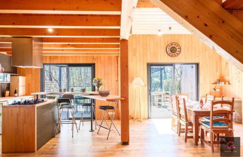 Gastes, Charmant chalet en bois avec Jacuzzi 6 pers - Foto 7