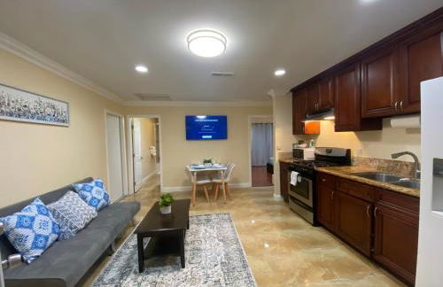 Huntington Beach adorable 2 bedrooms, 2 bathrooms - Photo 33