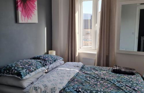 Sea Escape The Tardiis Beachfront location Aberavon beach Sea Views Driveway parking - Foto 16