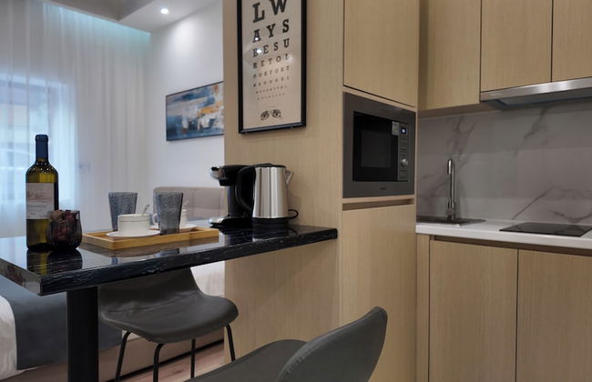 CC LUX Suites - Photo 49