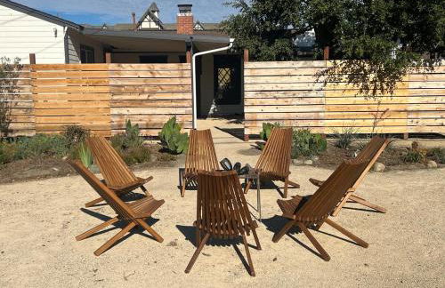 Urban Luxe Retreat l King Bed l Kitchenette - Photo 16
