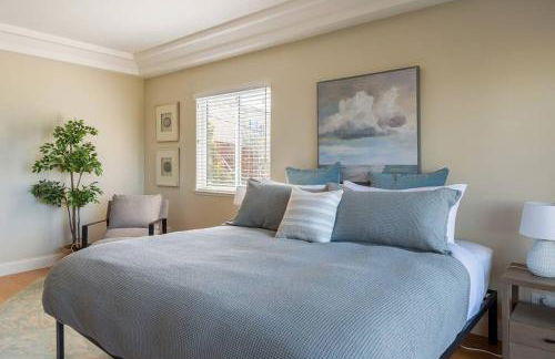 Ocean View Retreat Mins to Beaches & Trails - Photo 18