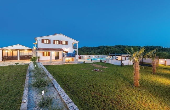 Family home with hydromassage pool & fun activities - Foto 19