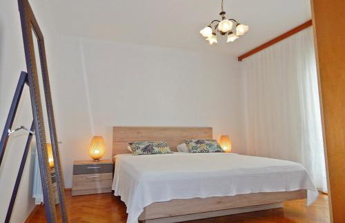 Apartments Katarina with swimming pool - Photo 28