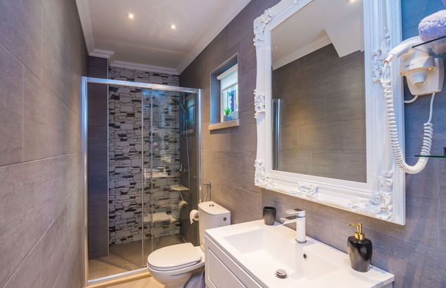 Villa Nives - Three-bedroom Villa With Terrace and Sea View - Foto 11