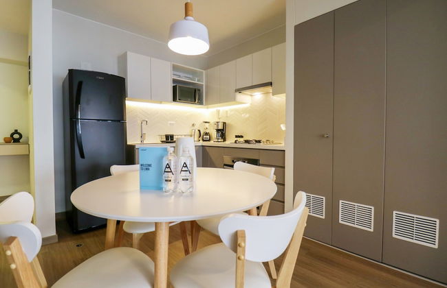 w Illustrious 1BR w Balcony in Miraflores - Photo 8