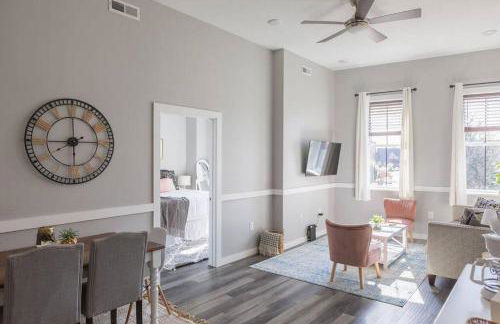 The Sanctuary Company Johnson City - Foto 17