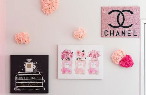 Unit 106 Stylish Condo with Free Parking and Close to Downtown - Foto 2