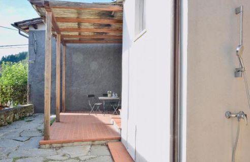 2 Bedroom Lovely Apartment In Gombitelli - Foto 35