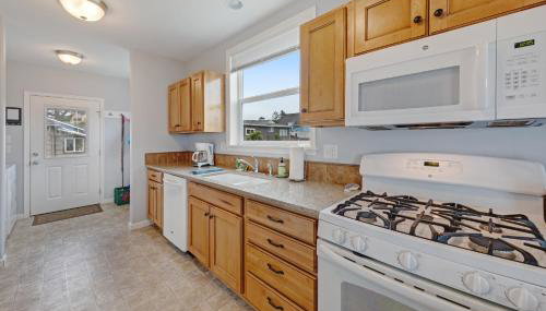 3 Bed 2 Bath Vacation home in Newport - Foto 2