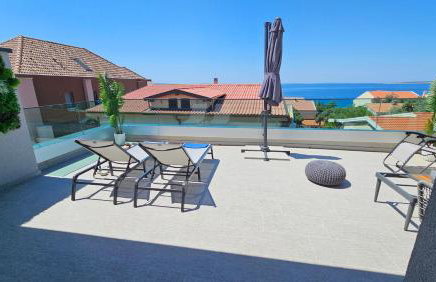 Blue Moon Apartment, now with Jacuzzi - Photo 6