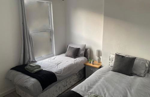 Stylish Home - Close to City Centre, Anfield Stadium - Free Parking - Foto 36