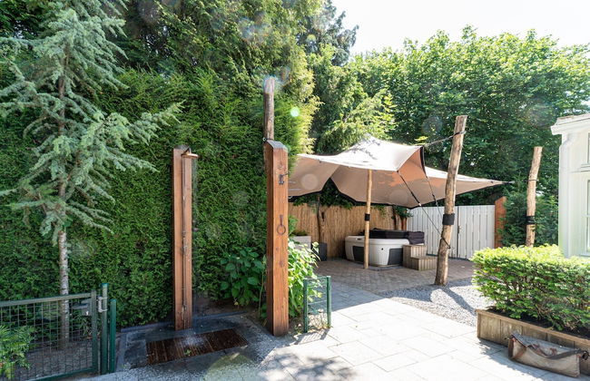 Chalet Kieftveen With hot tub for Four Person - Foto 37