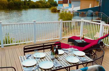 Cotswolds Lakeside Lodge - Nesbitt's Nest - Foto 12