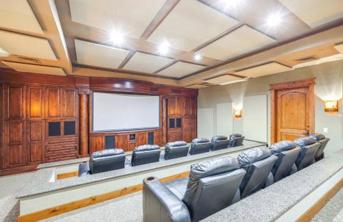 Hot Tub and Views Luxe Mountain Escape in Yucaipa - Photo 34