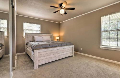 Quiet Haven with Hot Tub, 4 Mi to Canyon Lake! - Foto 9