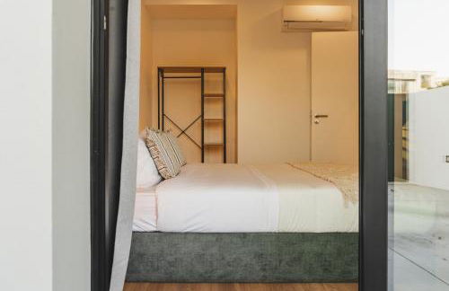 Santana's Place - Photo 6