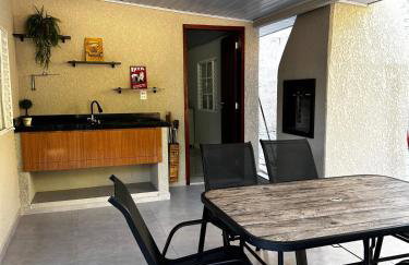 Casa com 2 quartos - quintal e área de lazer - Foto 1