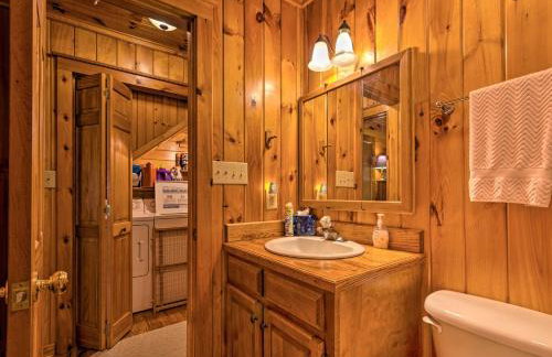 11 Mi to Boone Secluded Pet-Friendly Cabin! - Photo 15