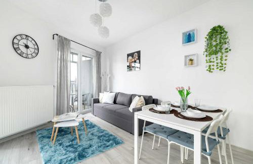 Subtle Apartment in Poznań with Parking Close to the Airport by Noclegi Renters - Foto 1