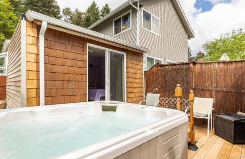 Tiny House with private Hot Tub near Seattle - Foto 31