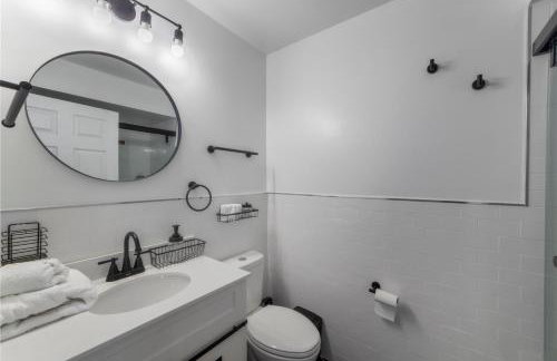 Huge 3BR Urban Gem just 3 miles to NYC plus Free Parking - Foto 8