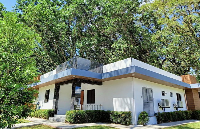 Aurora Villas and Cabin Resort - Photo 59