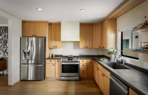 NEW! High-End Spanish Duplex | Luxury 3BR - Foto 26