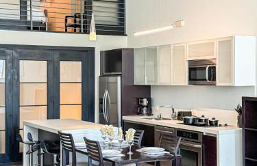 Stylish 2BR Loft with Top-Tier Amenities - 104 - GL - Foto 4