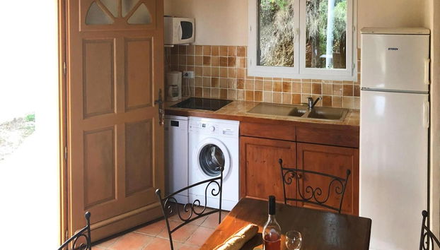 Corsican Apartment Near a Sandy Beach - Photo 5, Private kitchen