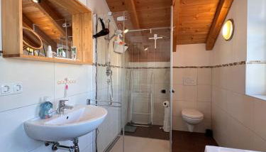 Hasenchalet Ruhpolding Whg1 70m2 6 Pers Chiemgau Karte - Foto 4, Shower