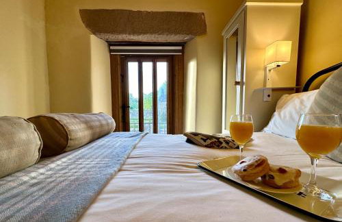 Derbyshire Cottage for 4, 1 hour per day private pool use - Photo 12