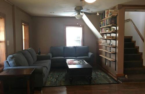 Gorgeous Vacation Cabin for Groups with Stylish Interior near Huntington, West Virginia - Foto 16