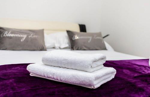 Holiday House Antique - Photo 17