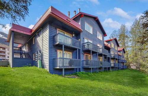 Girdwood Lodge - Photo 14