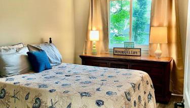 London Towne Bungalow Wloft - Walk To The Beach! - Foto 2