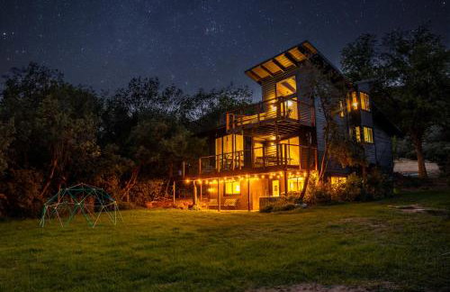 Glenwood Springs Mountain Getaway with Hot Tub and Riverfront - Foto 1