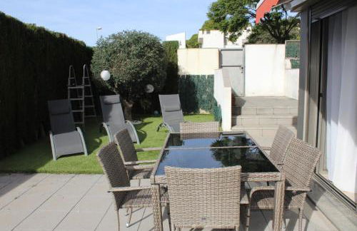 Residentium Spain -Chalet la Dorada pets friendly - Photo 2