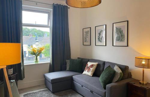 The Retreats 1 Kenfig Hill Pet Friendly 2 Bedroom Flat with King Size bed twin beds and sofa bed sleeps up to 5 people - Foto 1