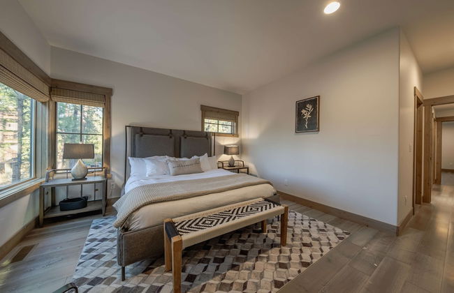 Wilderness Club Cabin Sleeps 7 - Photo 3