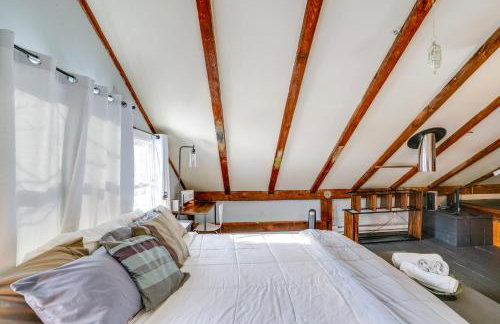 Hike, Fish and Ski Riverside Barn Loft in Lee - Foto 10