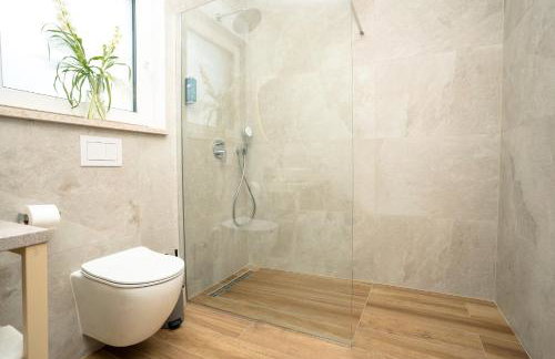 VSG Resort - 200m from Beach, Pool, Sauna & Jacuzzi - Foto 25