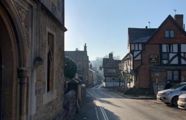 Lovely Two Bedroom Town House - Minimum 2 Night Stay - Foto 23