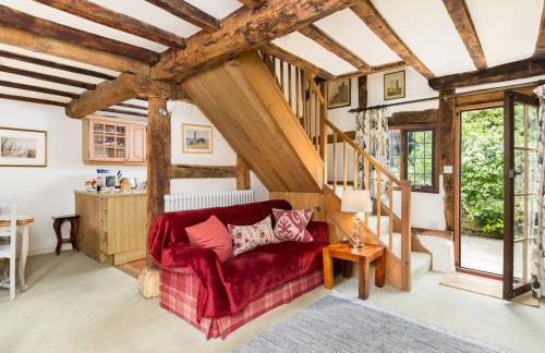 Pass the Keys Dara Cottage 16th Century Thatched Cottage - Photo 8